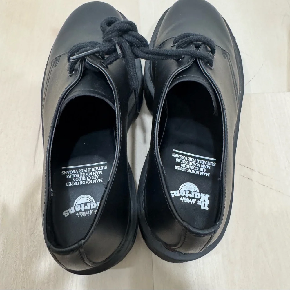 EUC Dr Martens 30651 Vegan Black Platform Oxfords Women US 9 EU 41 Like New